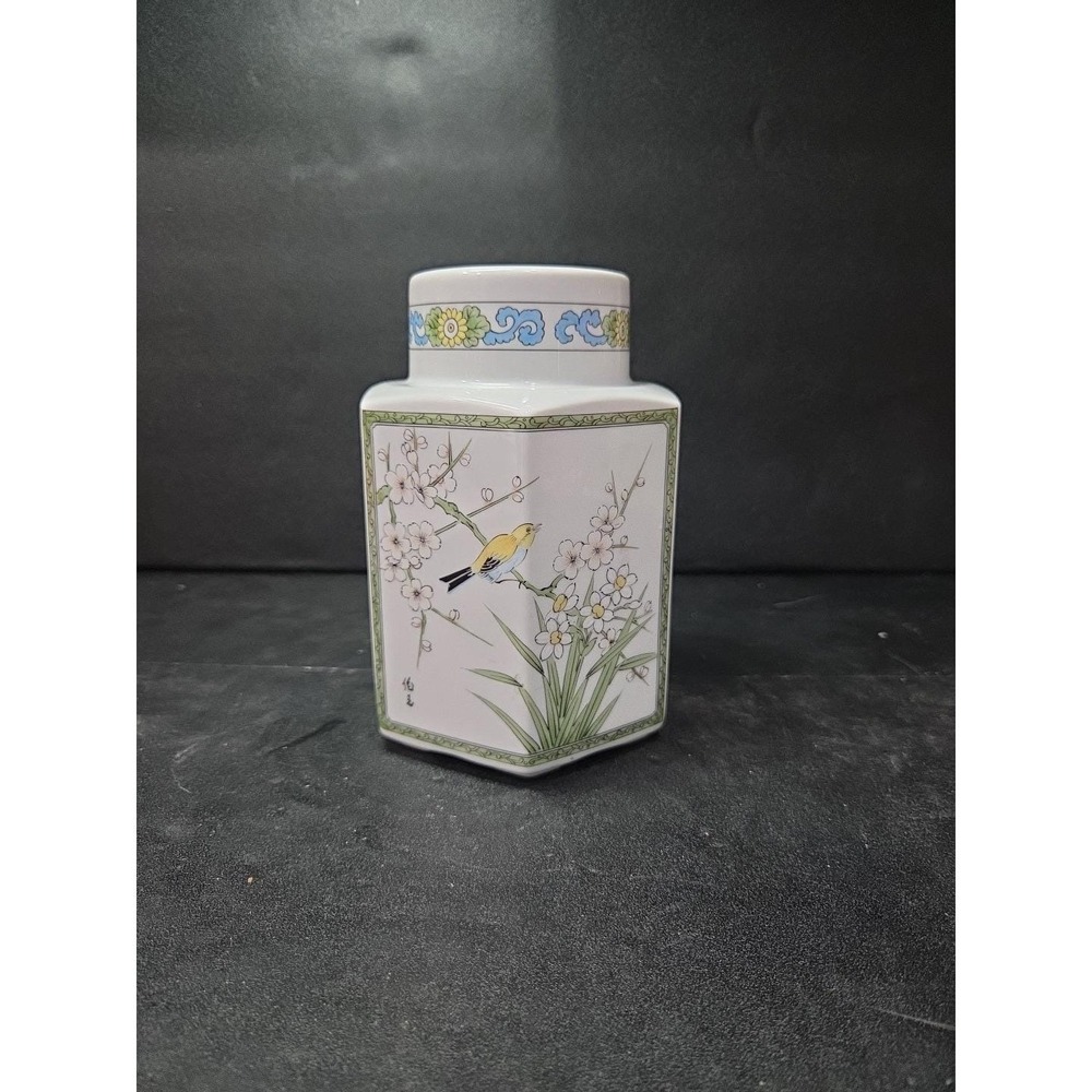 Porcelain Candle Holder with Birds, Floral Pattern Japanese Candle Holder, Decor
